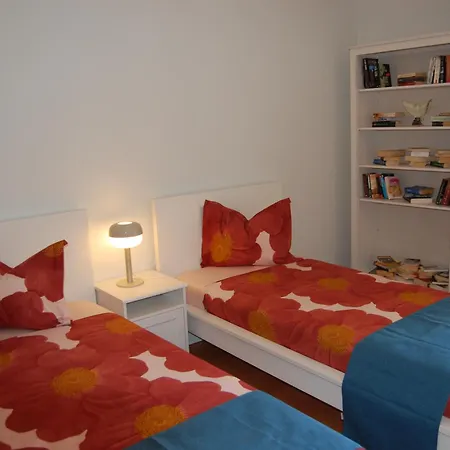 Charming 3-Bedroom Villa With Wifi And Central Heating In Beautiful Santa Brbar Villa *