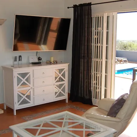Charming 3-bedroom With Wifi And Heating In Beautiful Santa Brbar * Faro