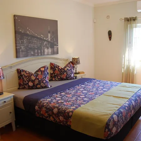 Charming 3-Bedroom Villa With Wifi And Central Heating In Beautiful Santa Brbar Villa