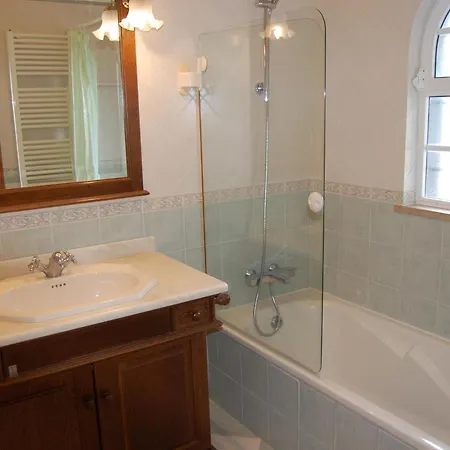 Charming 3-bedroom With Wifi And Heating In Beautiful Santa Brbar Villa *