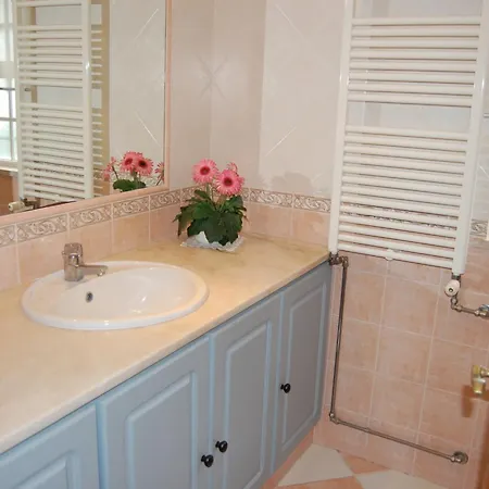 Villa Charming 3-bedroom With Wifi And Heating In Beautiful Santa Brbar Faro