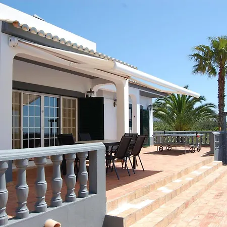 Charming 3-Bedroom Villa With Wifi And Central Heating In Beautiful Santa Brbar * Distrito de Faro