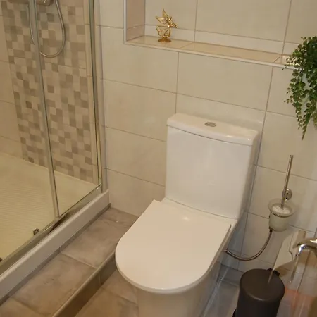 Charming 3-Bedroom Villa With Wifi And Central Heating In Beautiful Santa Brbar Villa District de Faro